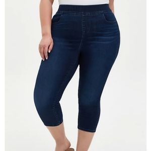 Torrid capris